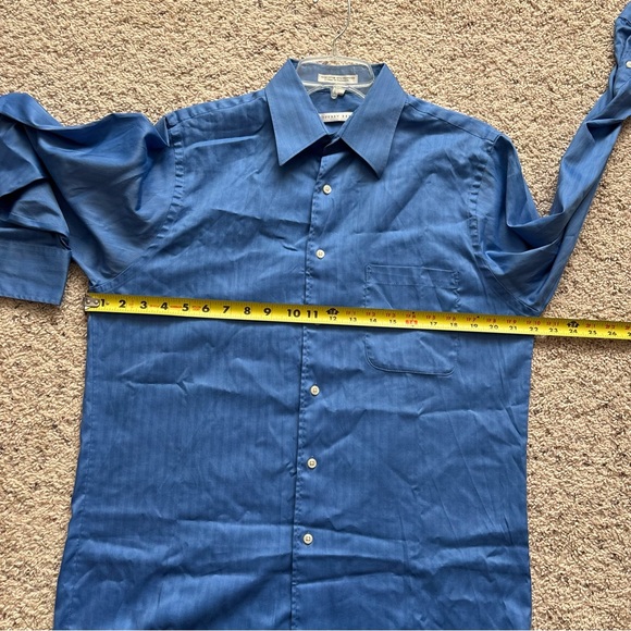 Geoffrey Beene Light blue collared button down men’s wrinkle free shirt M - Picture 6 of 8